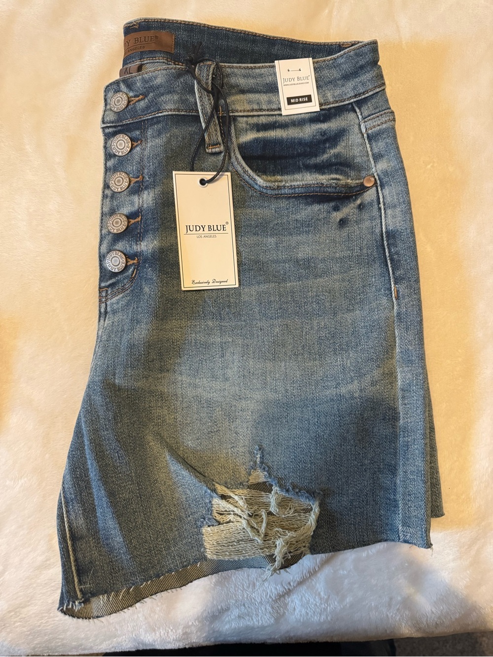 Judy Blue Distressed Denim Skirt in Blue